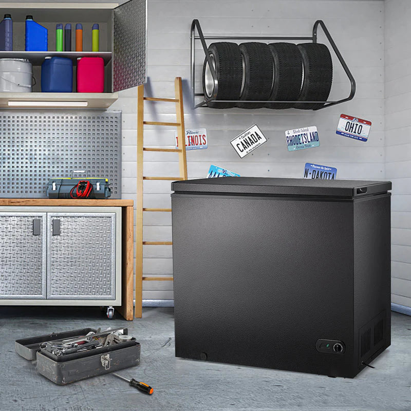 7 Cubic Feet Chest Freezer with Adjustable Temperature Controls