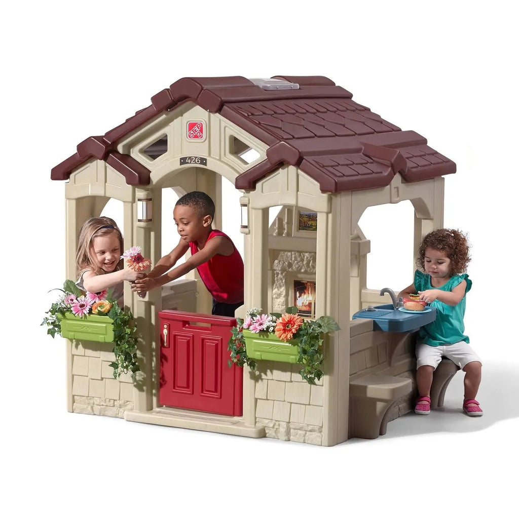Step 2 Charming Cottage Playhouse