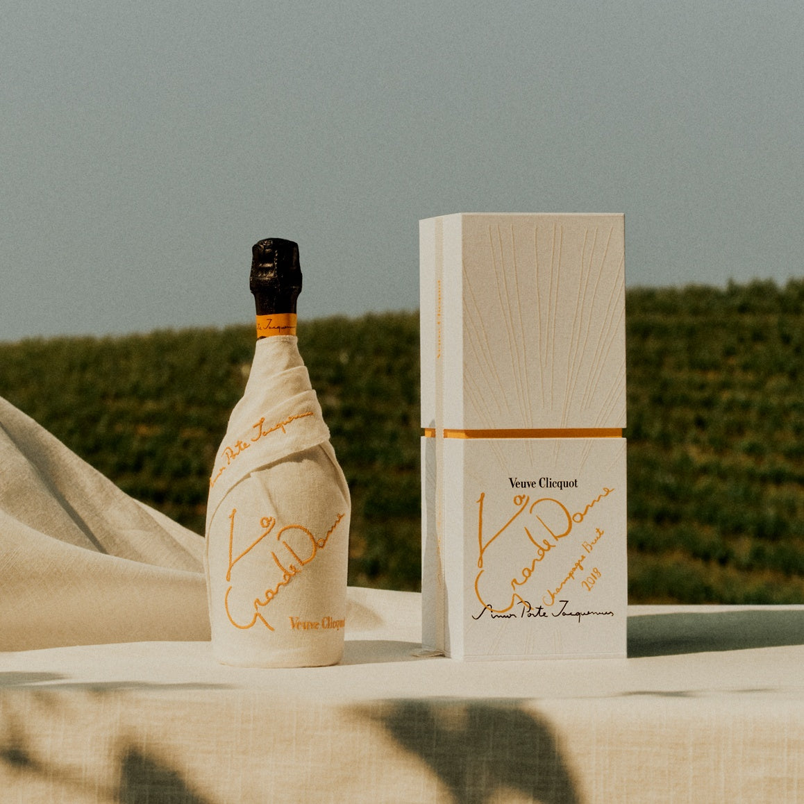 La Grande Dame 2018 by Simon Porte Jacquemus