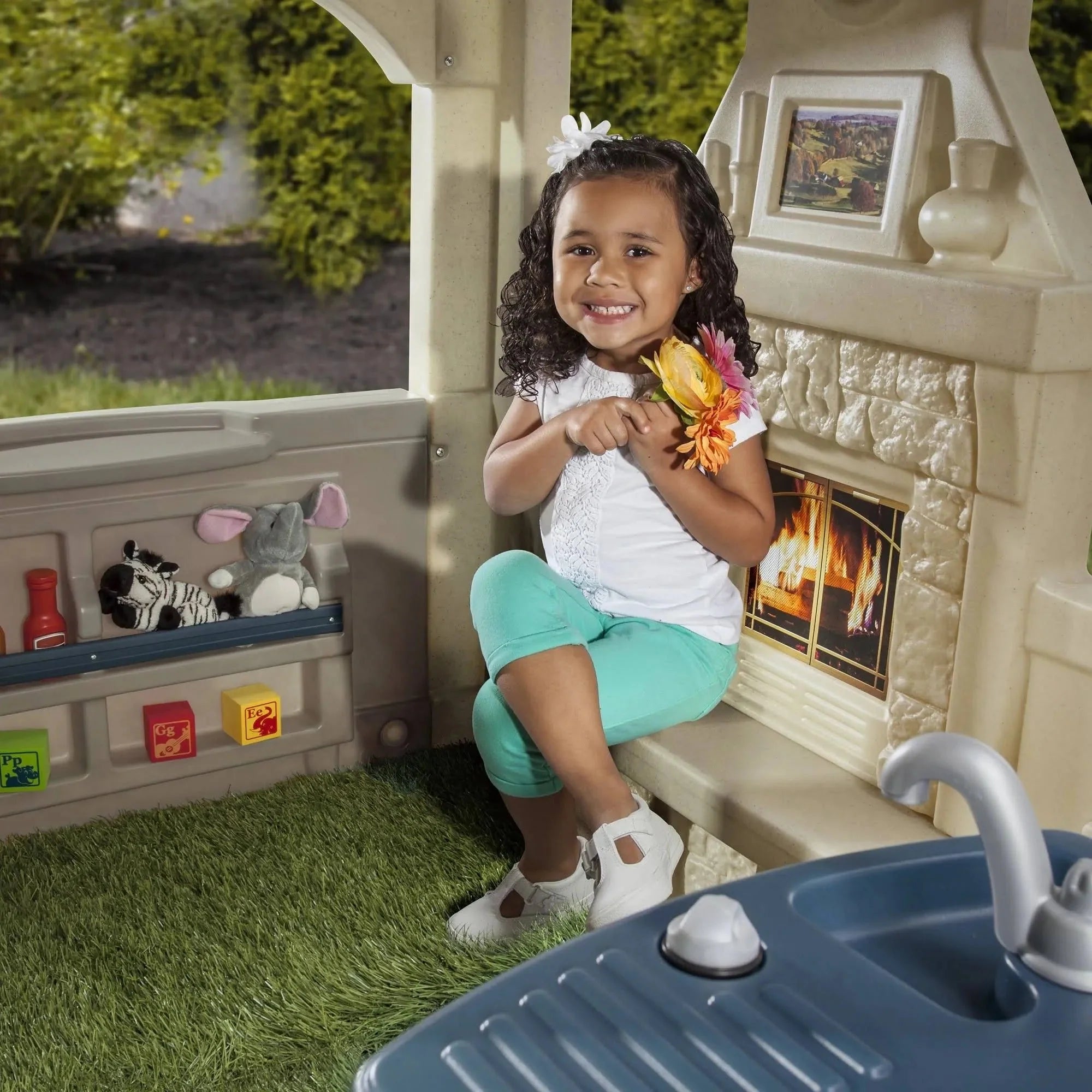 Step 2 Charming Cottage Playhouse
